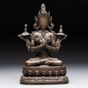A Sino-Tibetan bronze Bodhisattva, a Thai Buddha and a phurba, 18/19th C. — photo 2