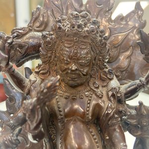 A Sino-Tibetan bronze figure of Mahakala, 17/18th C. — photo 17