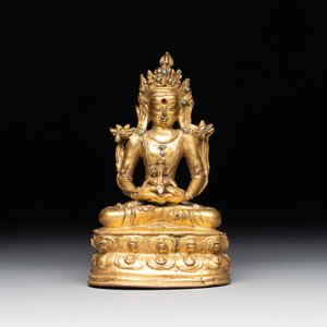 A Sino-Tibetan coral and turquoise-inlaid gilt-bronze Buddha Amitayus, 18th C. — photo 2
