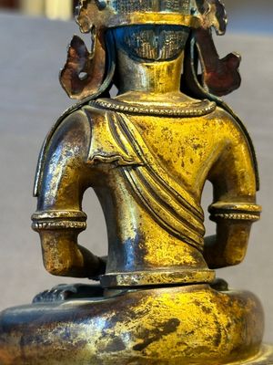 A Sino-Tibetan gilt bronze Buddha Amitayus, dated 1770, Qianlong — 照片 11