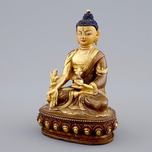 A Sino-Tibetan gilt bronze figure of a seated Buddha, 19/20th C. — photo 1