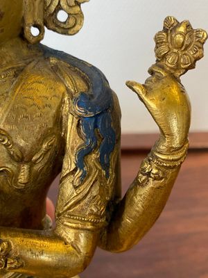 A Sino-Tibetan gilt bronze figure of Avalokitesvara, 17/18th C. — 照片 7