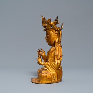 A Sino-Tibetan gilt bronze figure of Buddha, Ming — 照片 5