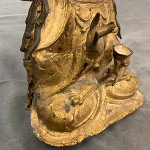 A Sino-Tibetan gilt bronze figure of Buddha, Ming — photo 15