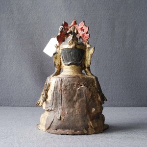 A Sino-Tibetan gilt bronze figure of Buddha, Ming — photo 9