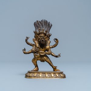 A Sino-Tibetan gilt bronze figure of Hayagriva, 18/19th C. — 照片 2