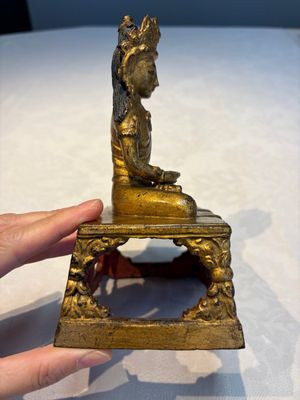 A Sino-Tibetan gilt-lacquered figure of Buddha Amitayus — photo 4
