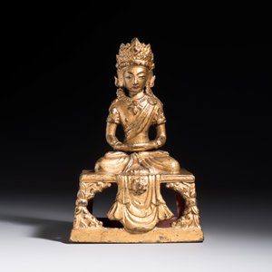 A Sino-Tibetan gilt-lacquered figure of Buddha Amitayus — photo 2