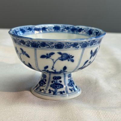 A small Chinese blue and white ko-sometsuke 'Ji 吉' tea container — foto 28