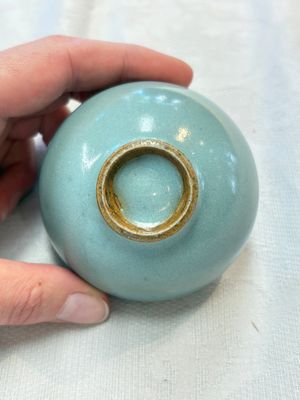 A small Chinese blue-glazed 'jun' tea cup with a wooden box, Song/Yuan — photo 7