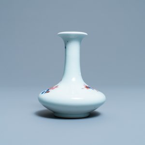 A small Chinese blue, white and underglaze red bottle vase with floral design, Republic — photo 4
