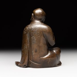 A small Chinese bronze figure of a Luohan, Ming — photo 5