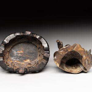 A small Chinese bronze figure of a Luohan, Ming — photo 8