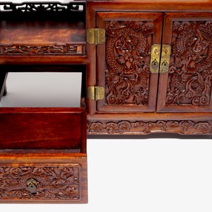 A small Chinese carved wood display with dragon panels, ca. 1900 — photo 10