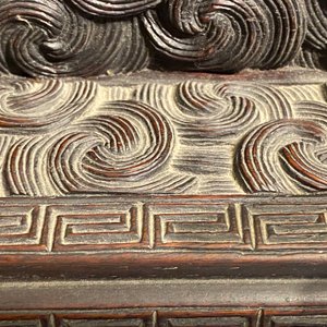A small Chinese carved wooden 'dragon' cabinet, Republic — 照片 42