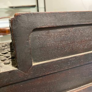A small Chinese carved wooden 'dragon' cabinet, Republic — 照片 57
