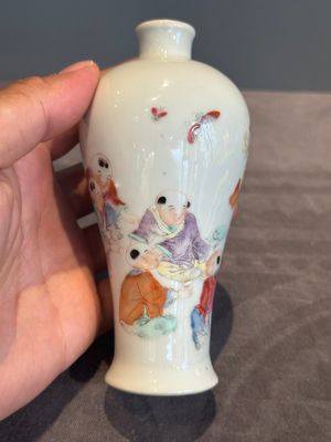 A small Chinese famille rose 'playing boys' 'meiping' vase, Republic — photo 2