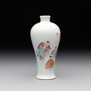 A small Chinese famille rose 'playing boys' 'meiping' vase, Republic — photo 4