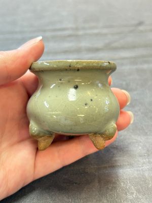 A small Chinese green-glazed 'jun' tripod censer, Hebi kilns, Song/Yuan — photo 5