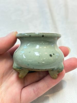 A small Chinese green-glazed 'jun' tripod censer, Hebi, Song/Yuan — photo 1