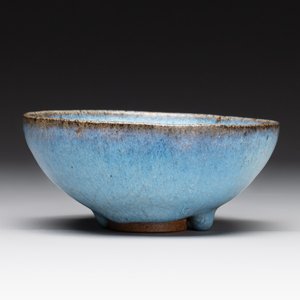 A small Chinese 'jun' bowl, Yuan/Ming — photo 3