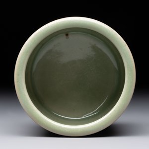 A small Chinese Longquan celadon cylindrical tripod censer, Ming — photo 5