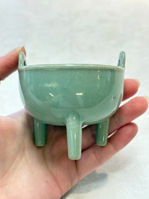 A small Chinese Longquan celadon tripod 'ding-form' censer, Southern Song — photo 1