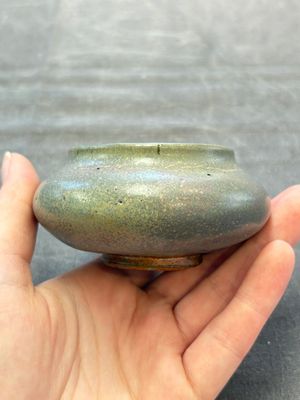 A small Chinese Longquan celadon water dropper and a jun-type water pot, Yuan/Ming — 照片 3