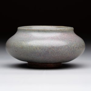 A small Chinese Longquan celadon water dropper and a jun-type water pot, Yuan/Ming — 照片 8