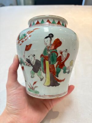 A small Chinese wucai jar with figures in a landscape, Transitional period — photo 1