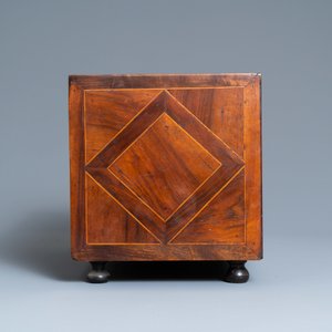 A small mahogany veneer cabinet with engraved bone plaques, Italy, 17th C. — photo 4