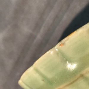 A small moulded Longquan celadon 'chrysanthemum' bowl, Song or Ming — 照片 8