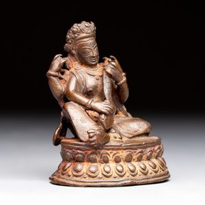 A small Nepalese bronze sculpture of Lokapala Dhritarashtra, 17th C. — photo 1