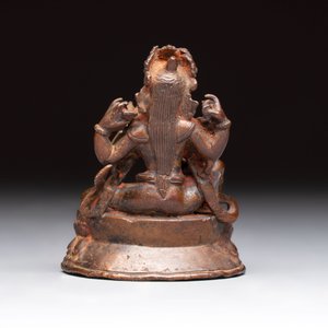 A small Nepalese bronze sculpture of Lokapala Dhritarashtra, 17th C. — photo 4