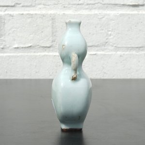 A small pale celadon-glazed vase, 18/19th C. — foto 11