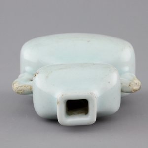 A small pale celadon-glazed vase, 18/19th C. — foto 7
