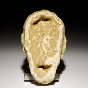 A small stucco head of Buddha, prob. Gandhara, India, 10/11th C. — photo 6