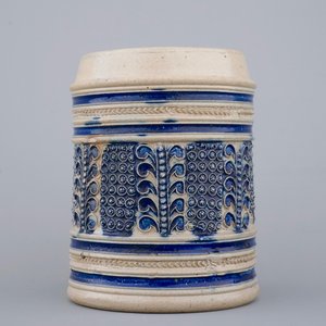 A small Westerwald beer stein, 17th C. — 照片 5