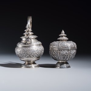 A South-East Asian repoussé silver teapot and a covered box — photo 2