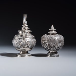 A South-East Asian repoussé silver teapot and a covered box — photo 4