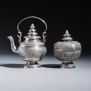 A South-East Asian repoussé silver teapot and a covered box — photo 5