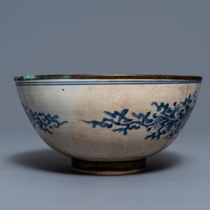 A southern Chinese blue and white Vietnamese market 'Bleu de Hue' 'phoenixes' bowl, 19th C. — 照片 6