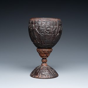 A Spanish colonial carved corozo and coconut marriage cup, probably Cuzco, Peru, 17th C. — 照片 5