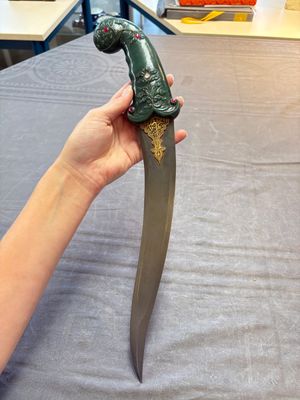 A spinach jade-hilted khandjar dagger, India, 19/20th C. — photo 2