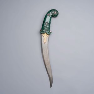 A spinach jade-hilted khandjar dagger, India, 19/20th C. — photo 3