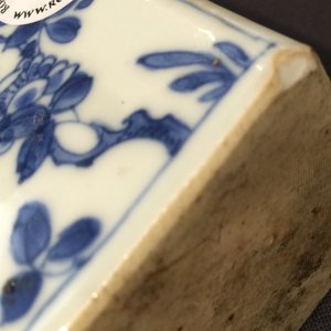 A square Chinese blue and white silver-mounted flask, Kangxi — photo 16