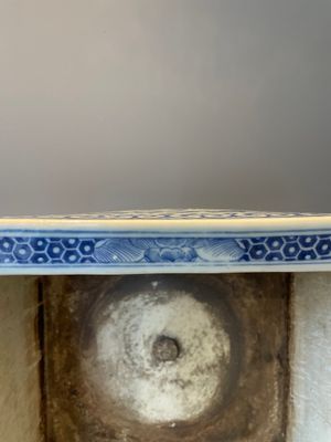 A square Chinese blue and white 'three rams' jardiniere, 19th C. — 照片 17
