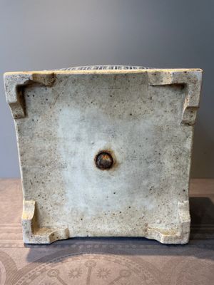A square Chinese blue and white 'three rams' jardiniere, 19th C. — 照片 21