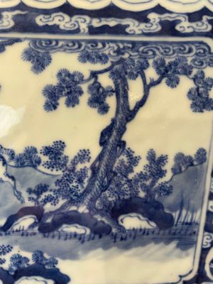 A square Chinese blue and white 'three rams' jardiniere, 19th C. — 照片 24