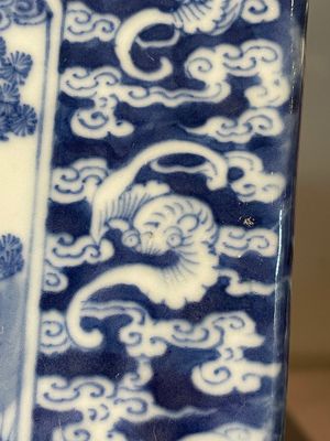 A square Chinese blue and white 'three rams' jardiniere, 19th C. — 照片 25